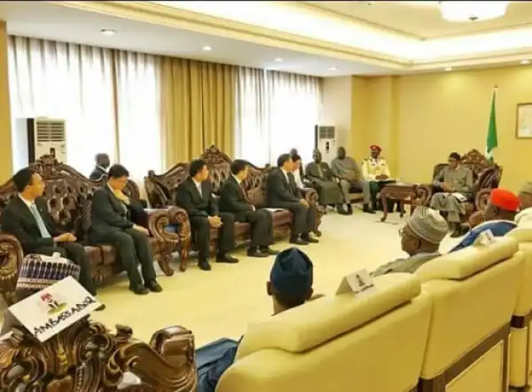  Buhari At A Meeting With CCECC Board Directors In Beijing (Photo)